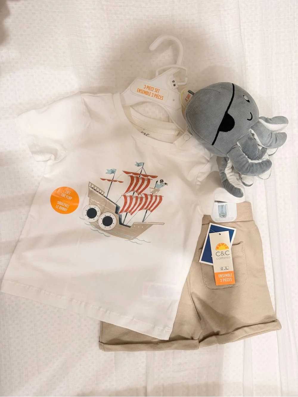 NWT C&C California Pirate Shirt and Shorts Set with toy